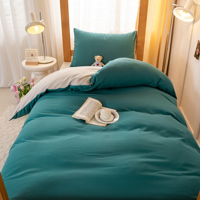 91家纺网 家纺一手货源 找家纺 芷凡家纺 2024新款水洗磨毛纯色双拼学生三件套四件套 时尚绿+杏色