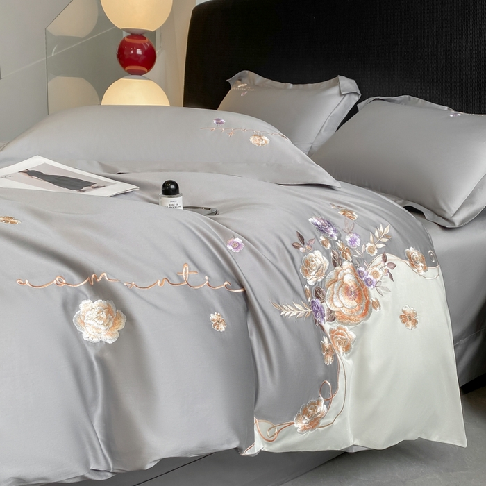 91家纺网 家纺一手货源 找家纺 桃园 2025新款纯棉全棉长绒棉刺绣绣花四件套-梦境（高端礼盒） 梦境-迷雾灰