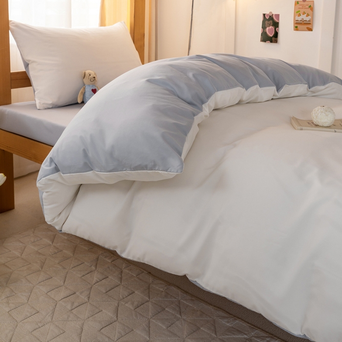 91家纺网 家纺一手货源 找家纺 芷凡家纺 2024新款水洗磨毛纯色双拼学生三件套四件套 普白+银灰