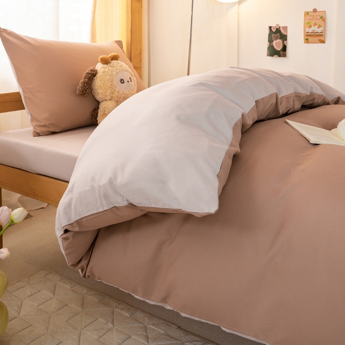 91家纺网 家纺一手货源 找家纺 芷凡家纺 2024新款水洗磨毛纯色双拼学生三件套四件套 红咖+玫瑰金