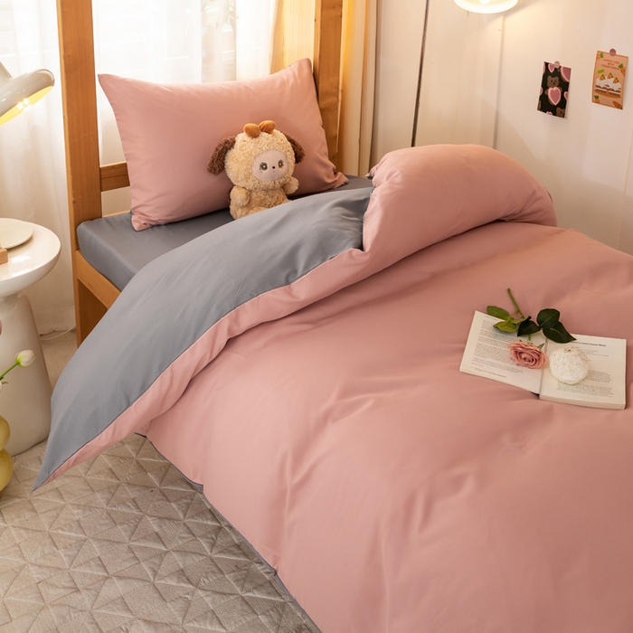 91家纺网 家纺一手货源 找家纺 芷凡家纺 2024新款水洗磨毛纯色双拼学生三件套四件套 红豆沙+中灰