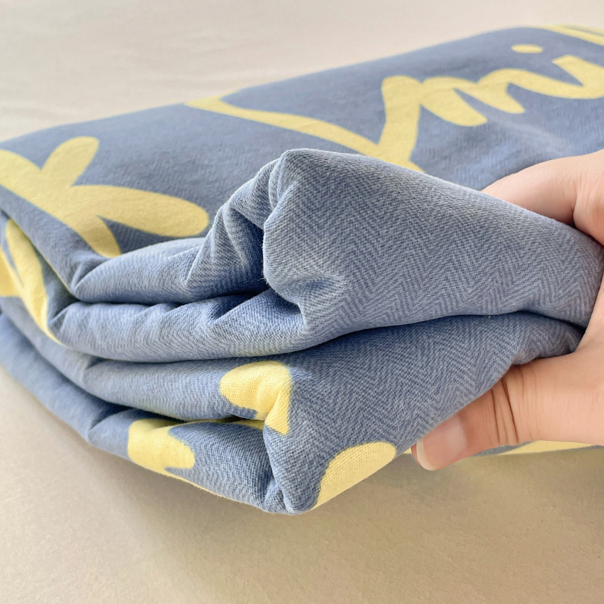 91家纺网 家纺一手货源 找家纺 纽缦家纺 2025新款全棉纯棉磨毛印花单品枕套 枕套单件 萌宠宝贝蓝