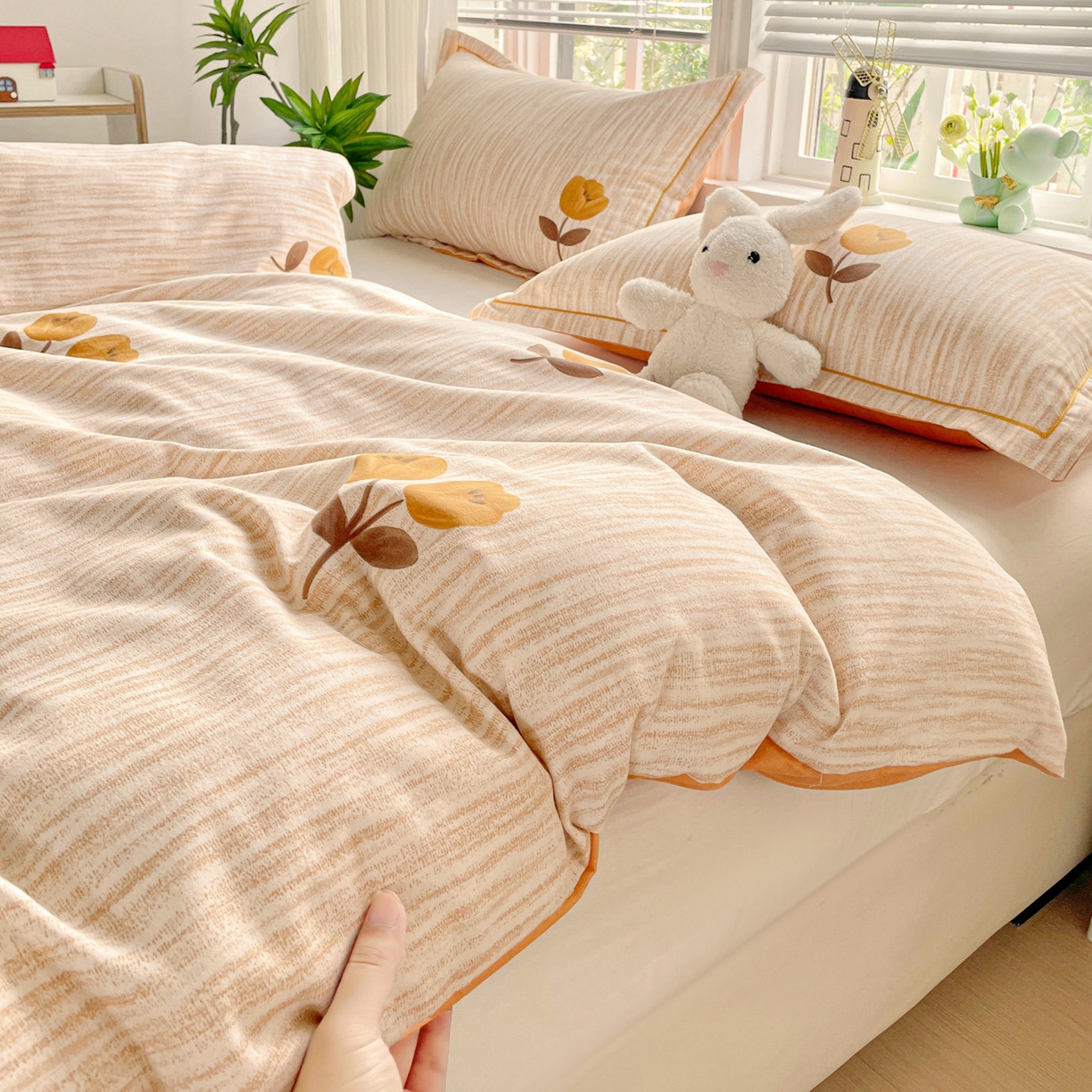 91家纺网 家纺一手货源 找家纺 纽缦家纺 2025新款全棉纯棉磨毛印花单被套 被套单件 多洛塔咖