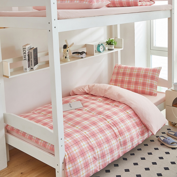 91家纺网 家纺一手货源 找家纺 恒科家纺 2025新款亲肤舒适小清新水洗棉四件套学生三件套-学生款宿舍三件套 莫妮粉