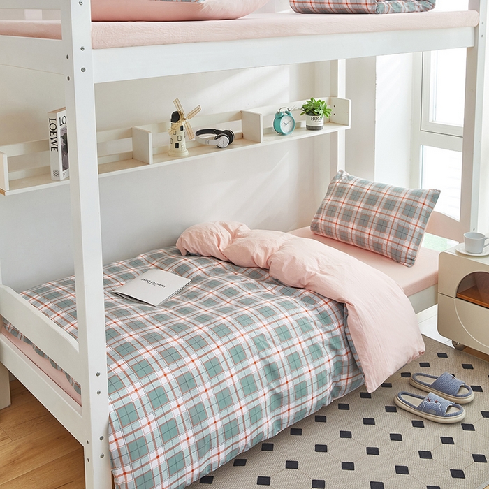 91家纺网 家纺一手货源 找家纺 恒科家纺 2025新款亲肤舒适小清新水洗棉四件套学生三件套-学生款宿舍三件套 格韵粉