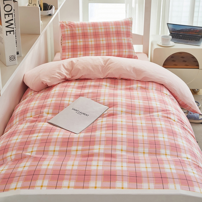 91家纺网 家纺一手货源 找家纺 恒科家纺 2025新款亲肤舒适小清新水洗棉四件套学生三件套-学生款宿舍三件套 莫妮粉