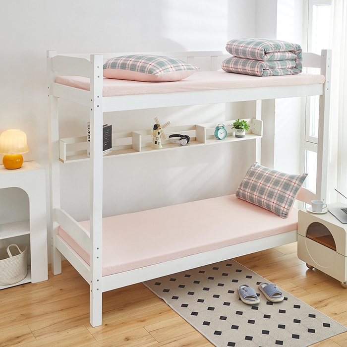 91家纺网 家纺一手货源 找家纺 恒科家纺 2025新款亲肤舒适小清新水洗棉四件套学生三件套-学生款宿舍三件套 格韵粉