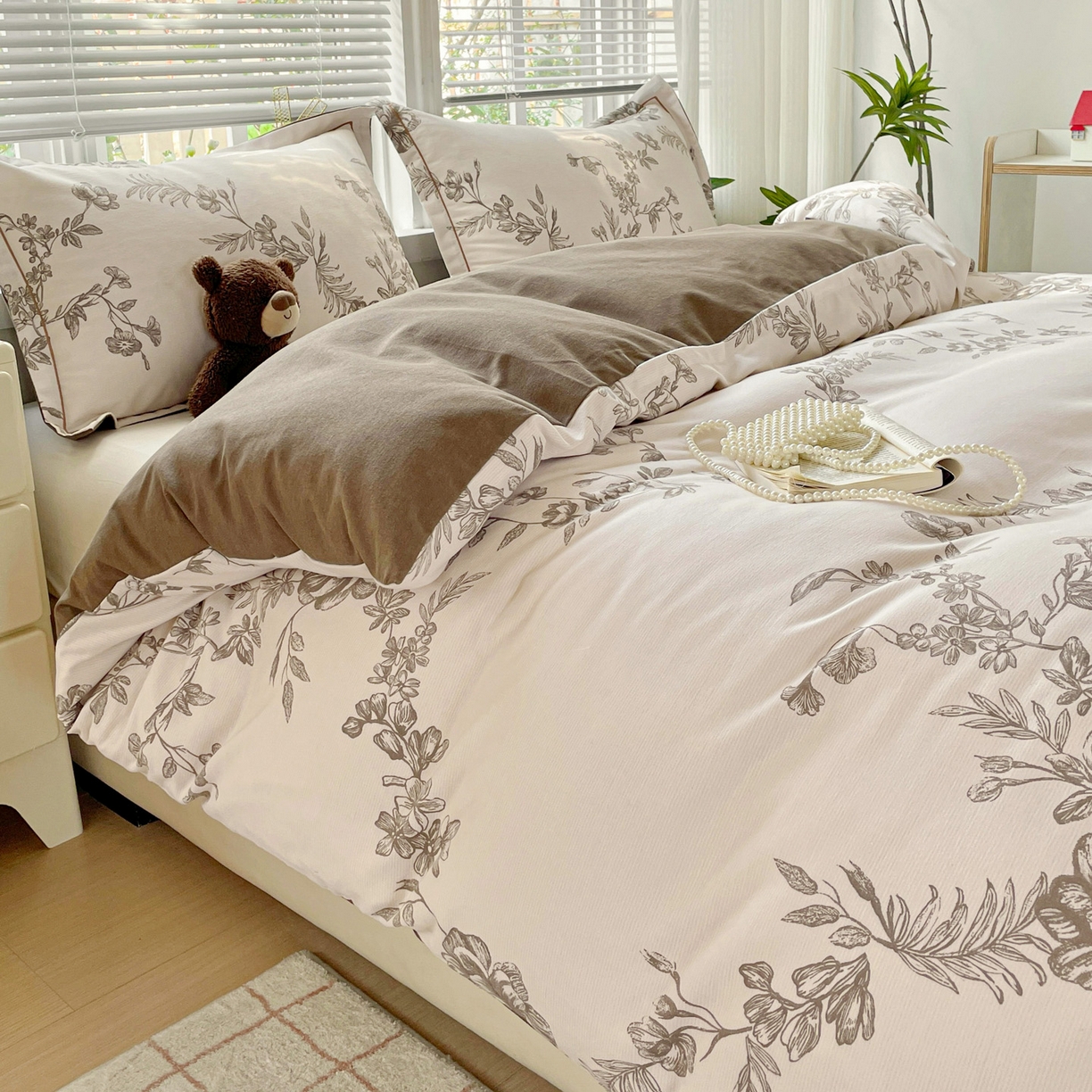 91家纺网 家纺一手货源 找家纺 纽缦家纺 2025新款全棉纯棉磨毛印花单被套 被套单件 复古花意灰