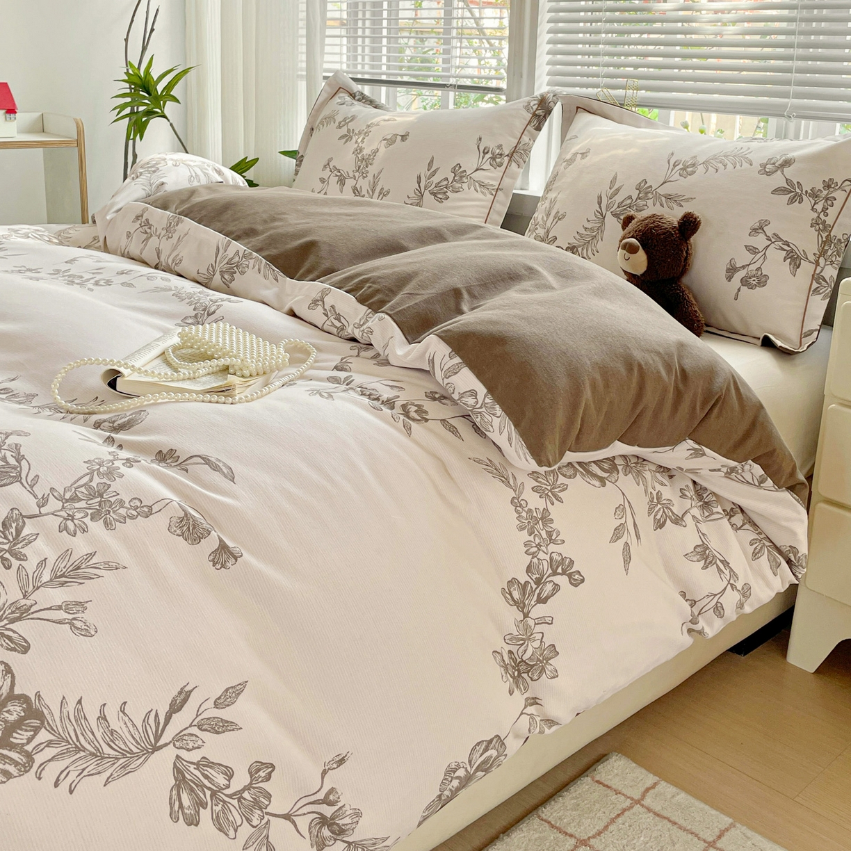 91家纺网 家纺一手货源 找家纺 纽缦家纺 2025新款全棉纯棉磨毛印花单被套 被套单件 复古花意灰