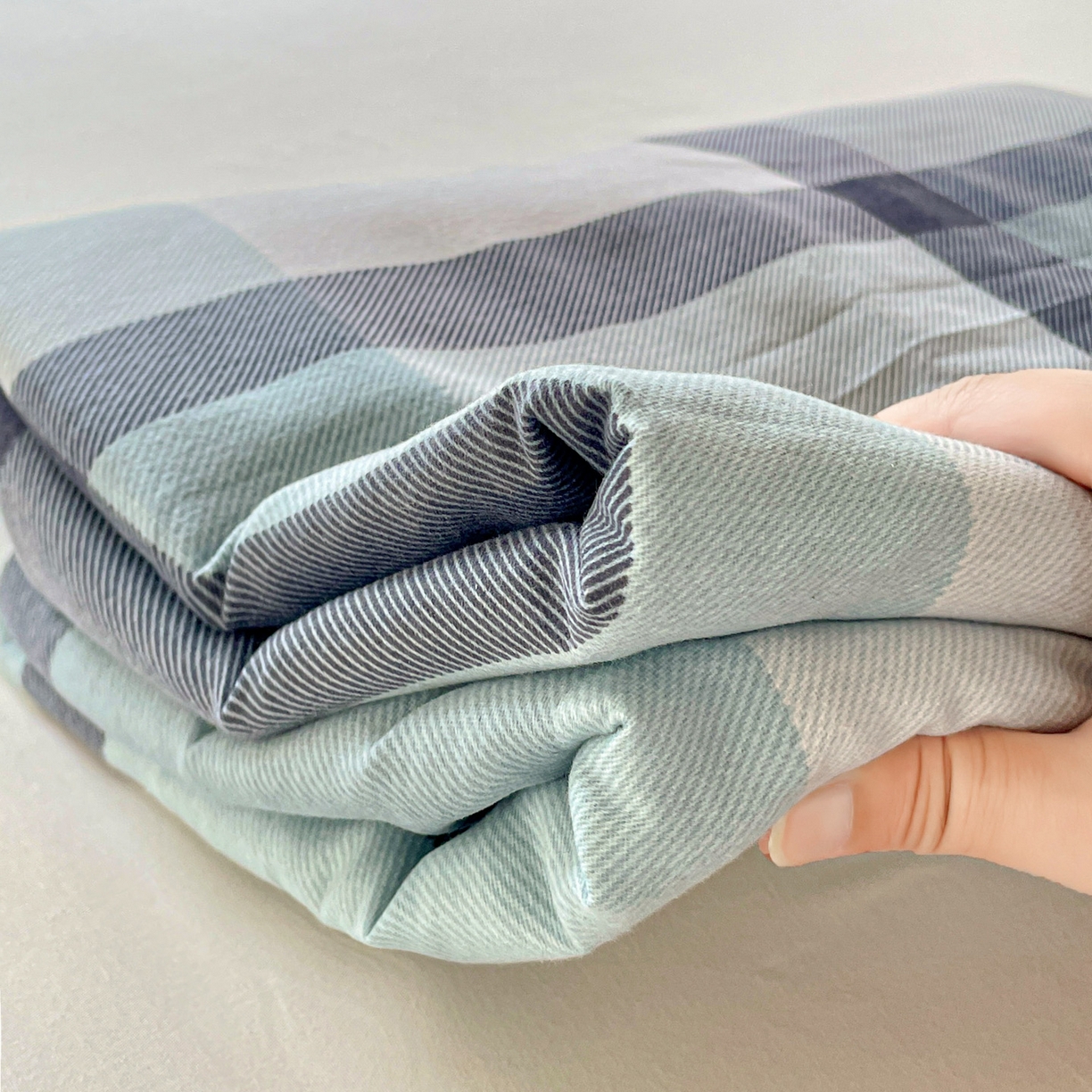 91家纺网 家纺一手货源 找家纺 纽缦家纺 2025新款全棉纯棉磨毛印花单被套 被套单件 曼迪蓝