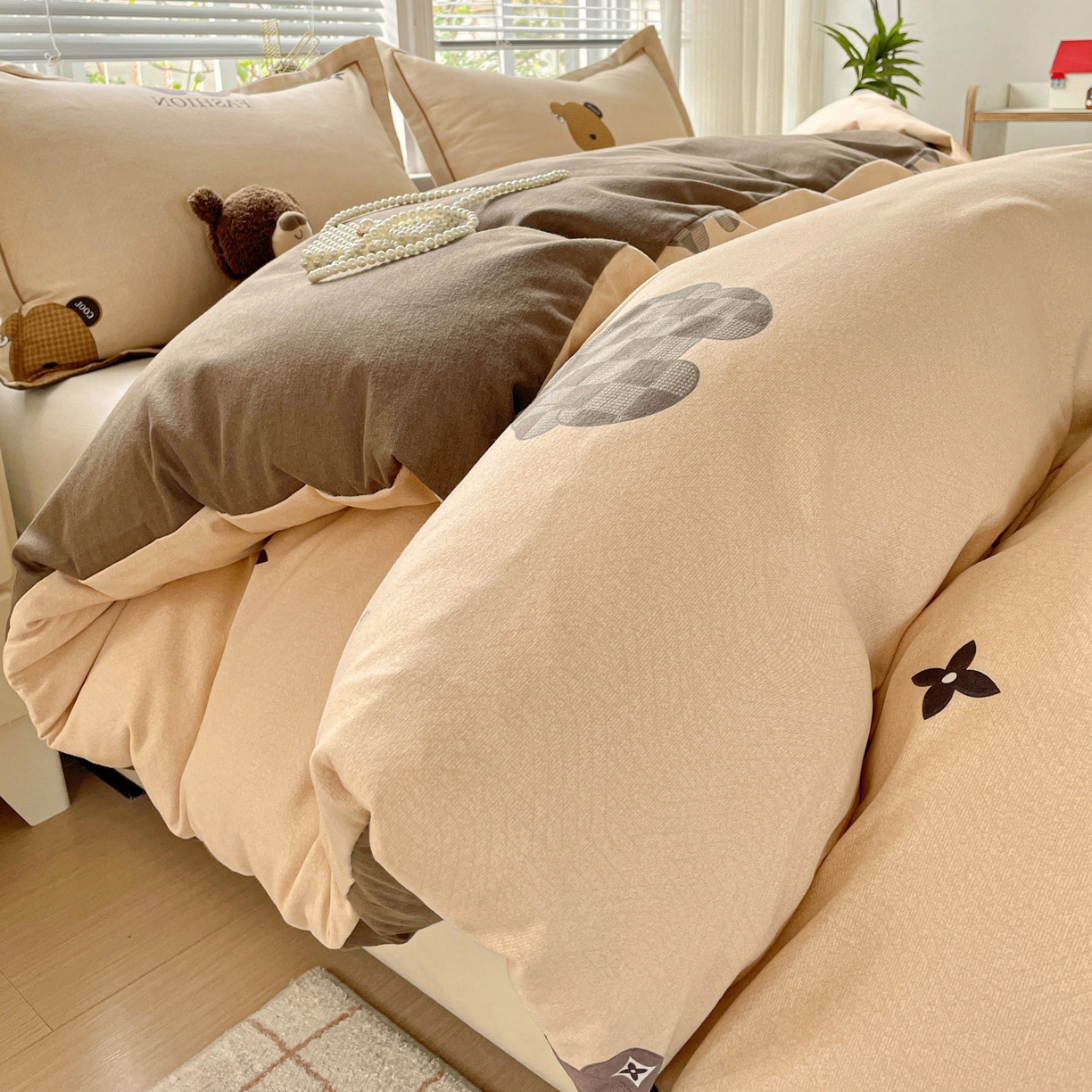 91家纺网 家纺一手货源 找家纺 纽缦家纺 2025新款全棉纯棉磨毛印花单被套 被套单件 欧尼熊灰