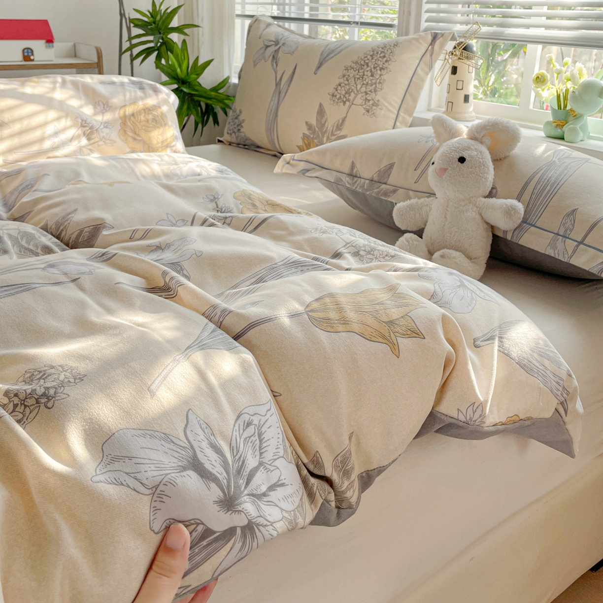 91家纺网 家纺一手货源 找家纺 纽缦家纺 2025新款全棉纯棉磨毛印花单被套 被套单件 且听风铃灰