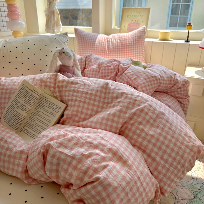 91家纺网 家纺一手货源 找家纺 冕悠家纺 2025新款少女心超柔加厚混搭格子水洗棉四件套（加微信提供买家秀 ） 粉格+米点