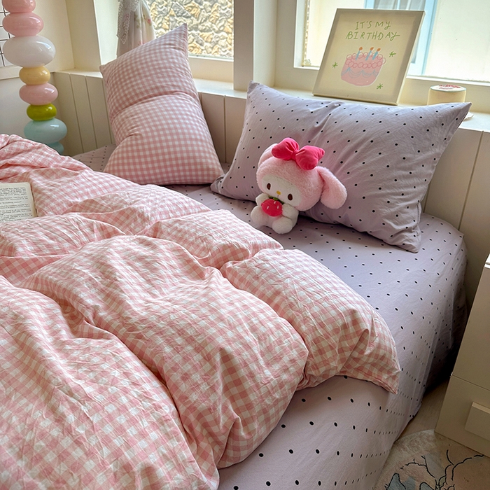 91家纺网 家纺一手货源 找家纺 冕悠家纺 2025新款少女心超柔加厚混搭格子水洗棉四件套（加微信提供买家秀 ） 粉格+紫点