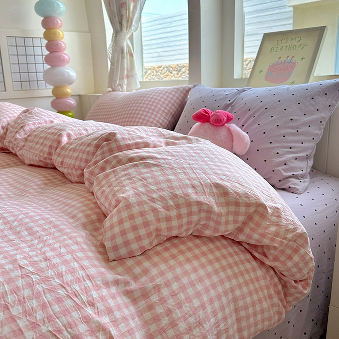 91家纺网 家纺一手货源 找家纺 冕悠家纺 2025新款少女心超柔加厚混搭格子水洗棉四件套（加微信提供买家秀 ） 粉格+紫点