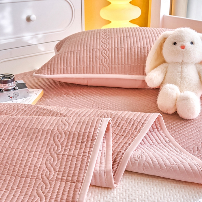 91家纺网 家纺一手货源 找家纺 X猫先生 2025新款全棉学生床盖纯色夹棉床单床护垫少女风撞色-糖果系列 糖果-豆沙粉