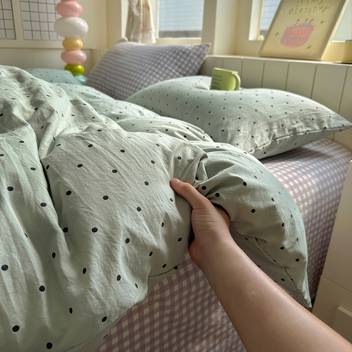 91家纺网 家纺一手货源 找家纺 冕悠家纺 2025新款少女心超柔加厚混搭格子水洗棉四件套（加微信提供买家秀 ） 蓝点+紫格