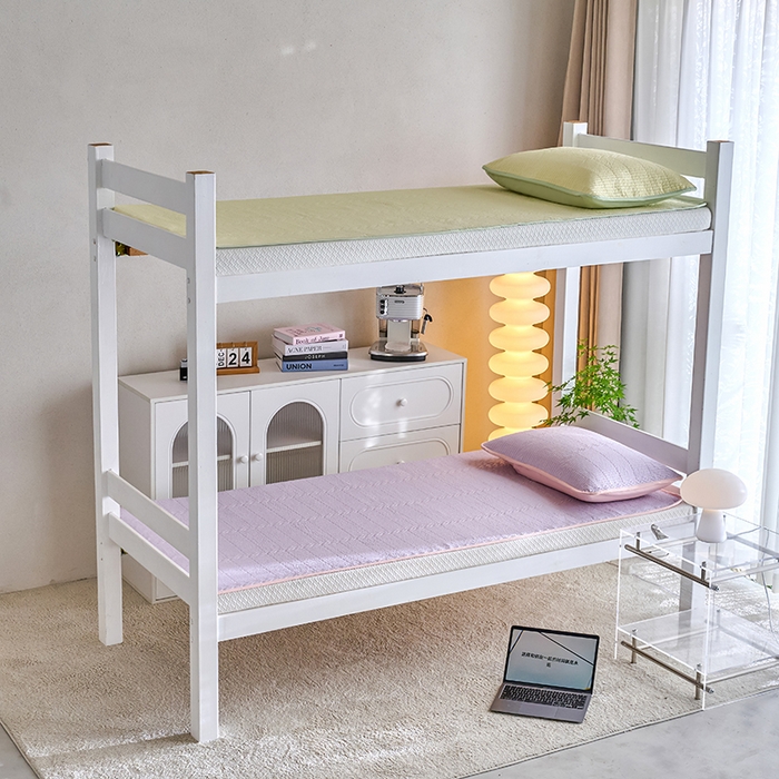 91家纺网 家纺一手货源 找家纺 X猫先生 2025新款全棉学生床盖纯色夹棉床单床护垫少女风撞色-糖果系列 糖果-丁香紫