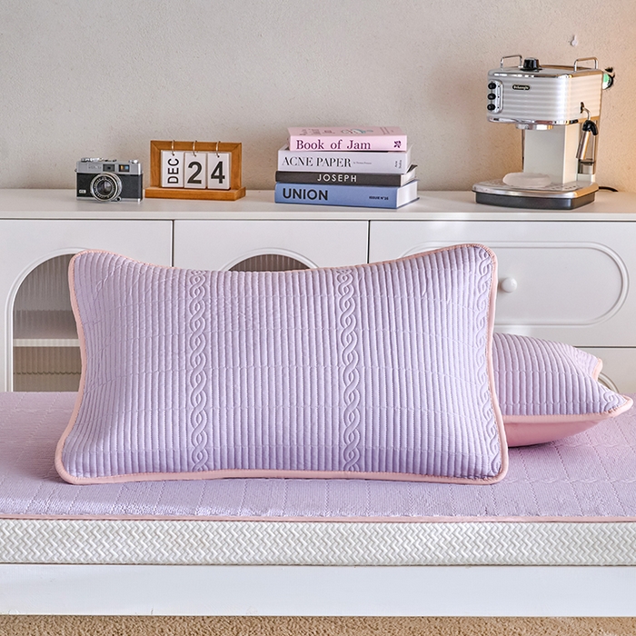 91家纺网 家纺一手货源 找家纺 X猫先生 2025新款全棉学生床盖纯色夹棉床单床护垫少女风撞色-糖果系列 糖果-丁香紫