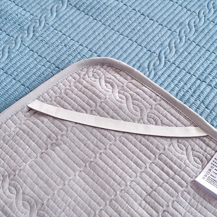 91家纺网 家纺一手货源 找家纺 X猫先生 2025新款全棉学生床盖纯色夹棉床单床护垫少女风撞色-糖果系列 糖果-天青蓝