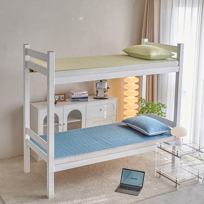 91家纺网 家纺一手货源 找家纺 X猫先生 2025新款全棉学生床盖纯色夹棉床单床护垫少女风撞色-糖果系列 糖果-天青蓝