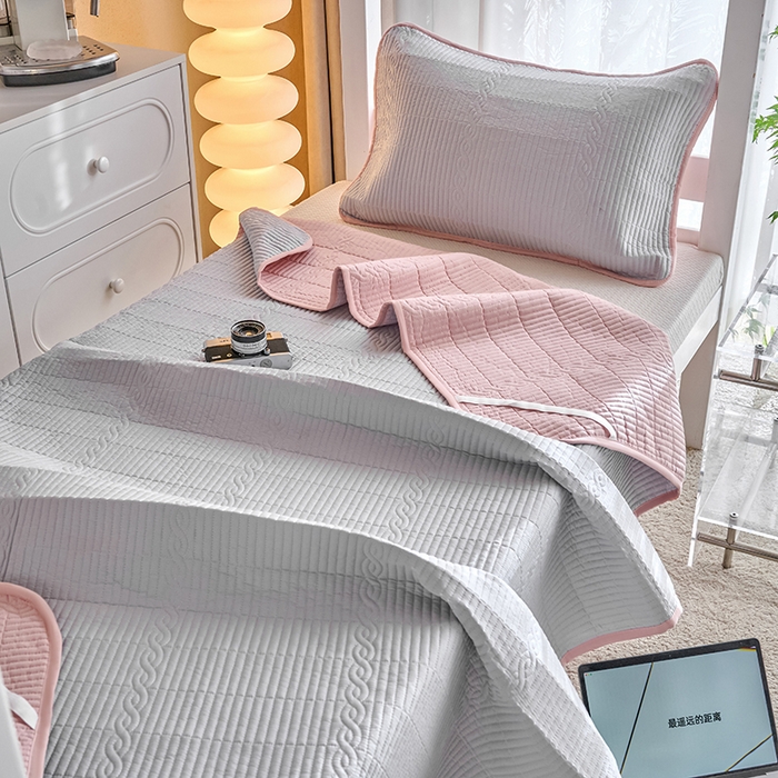 91家纺网 家纺一手货源 找家纺 X猫先生 2025新款全棉学生床盖纯色夹棉床单床护垫少女风撞色-糖果系列 糖果-梧桐灰