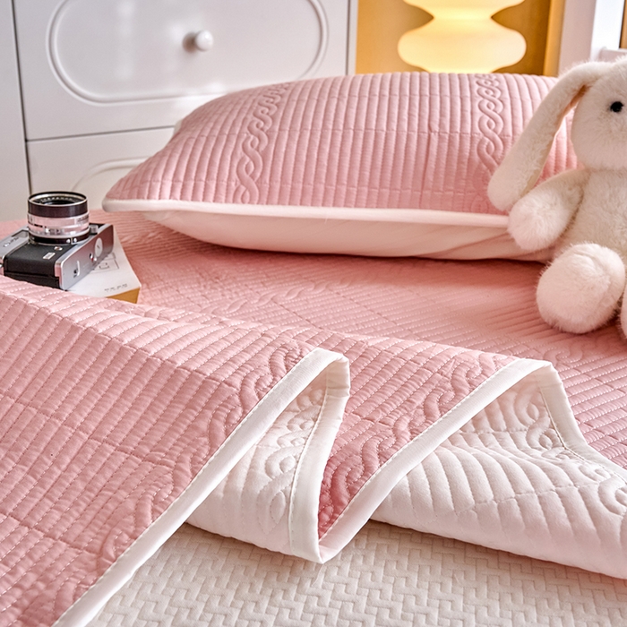 91家纺网 家纺一手货源 找家纺 X猫先生 2025新款全棉学生床盖纯色夹棉床单床护垫少女风撞色-糖果系列 糖果-水柿粉