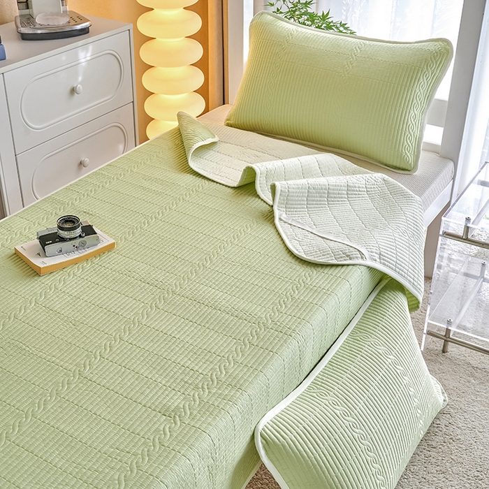 91家纺网 家纺一手货源 找家纺 X猫先生 2025新款全棉学生床盖纯色夹棉床单床护垫少女风撞色-糖果系列 糖果-嫩绿