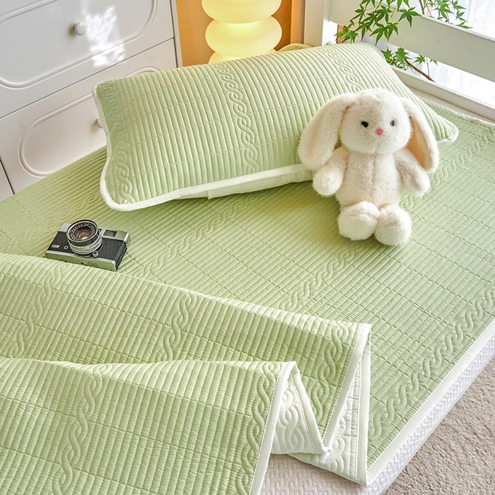 91家纺网 家纺一手货源 找家纺 X猫先生 2025新款全棉学生床盖纯色夹棉床单床护垫少女风撞色-糖果系列 糖果-嫩绿