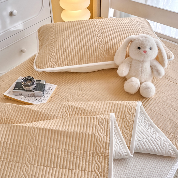 91家纺网 家纺一手货源 找家纺 X猫先生 2025新款全棉学生床盖纯色夹棉床单床护垫少女风撞色-糖果系列 糖果-奶茶