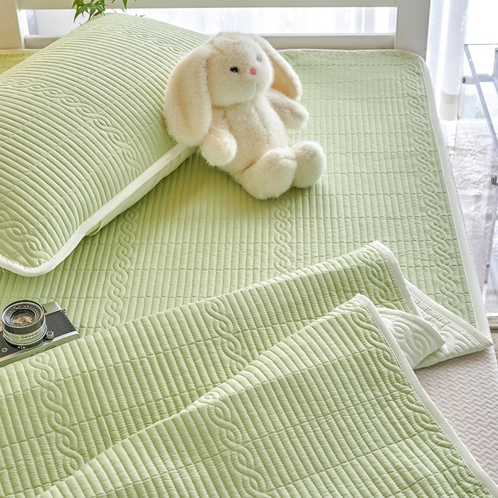 91家纺网 家纺一手货源 找家纺 （总）X猫先生 2025新款全棉学生床盖纯色夹棉床单床护垫少女风撞色-糖果系列