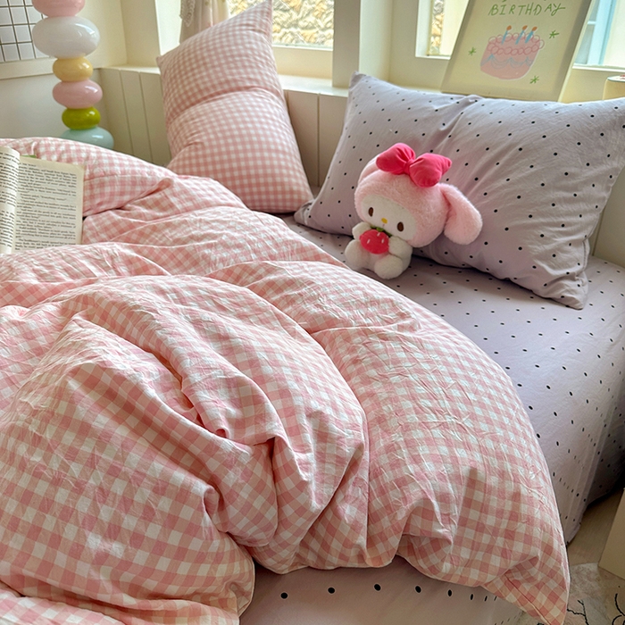 91家纺网 家纺一手货源 找家纺 冕悠家纺 2025新款少女心超柔加厚混搭格子水洗棉单品被套 粉格+紫点