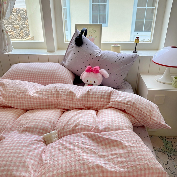 91家纺网 家纺一手货源 找家纺 冕悠家纺 2025新款少女心超柔加厚混搭格子水洗棉单品被套 粉格+紫点
