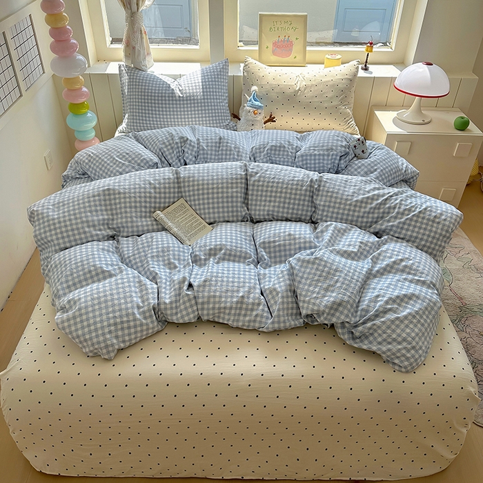 91家纺网 家纺一手货源 找家纺 冕悠家纺 2025新款少女心超柔加厚混搭格子水洗棉单品被套 蓝格+米点