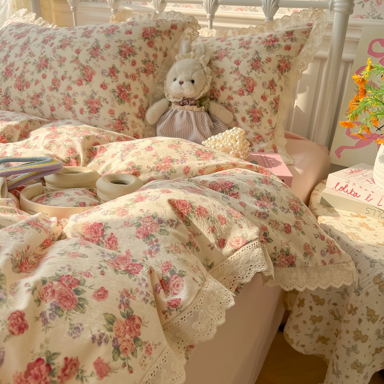 91家纺网 家纺一手货源 找家纺 （总）韩巢家纺 2025新款蝴蝶花边直播热销款四件套开学季韩系学生宿舍床上三件套-（提供卖家秀）