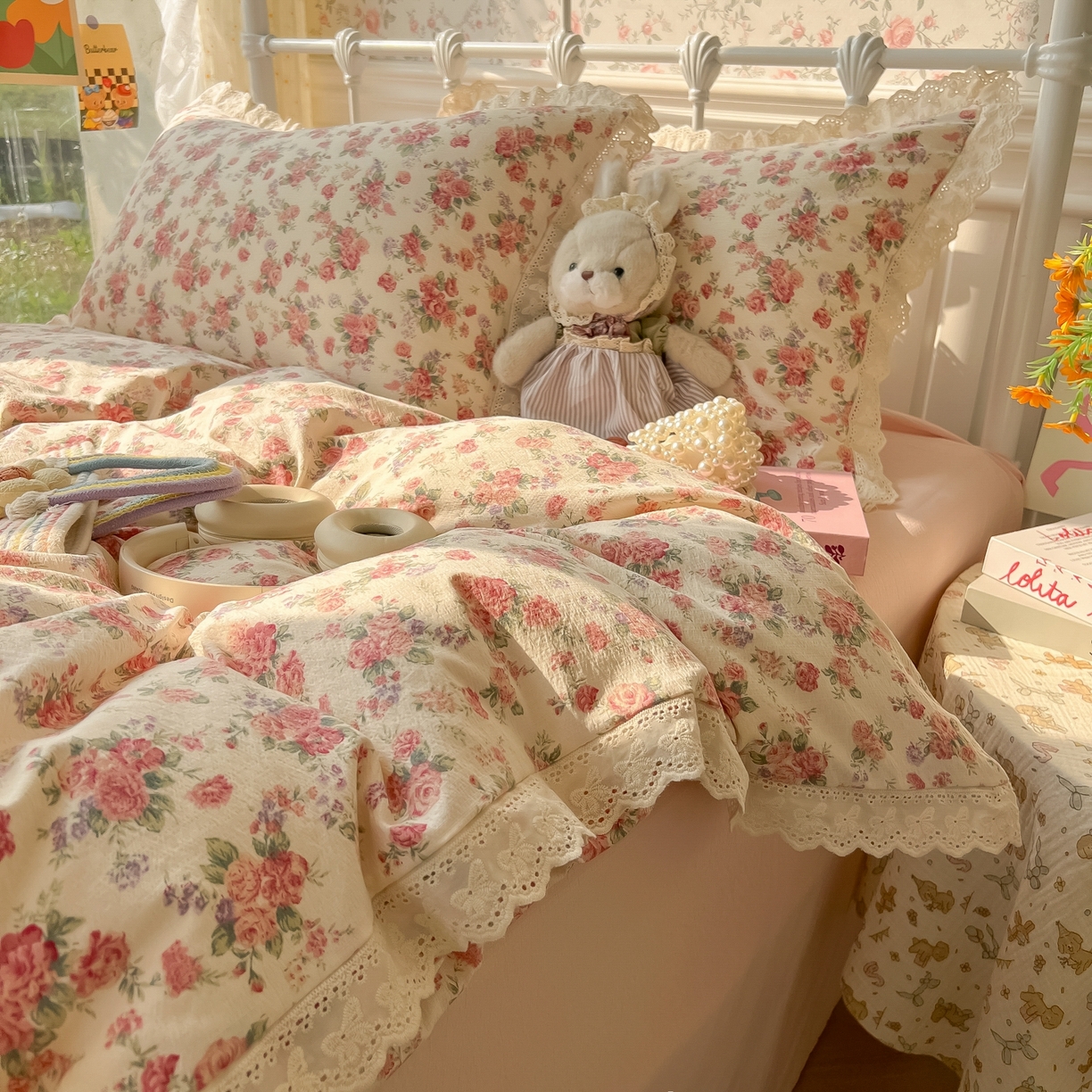 91家纺网 家纺一手货源 找家纺 （总）韩巢家纺 2025新款蝴蝶花边直播热销款四件套开学季韩系学生宿舍床上三件套-（提供卖家秀）