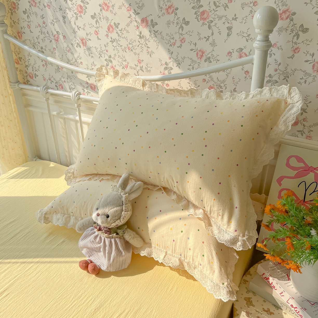 91家纺网 家纺一手货源 找家纺 韩巢家纺 2025新款蝴蝶花边直播热销款四件套开学季韩系学生宿舍床上三件套-（提供卖家秀） 波点世界【蝴蝶花边款】