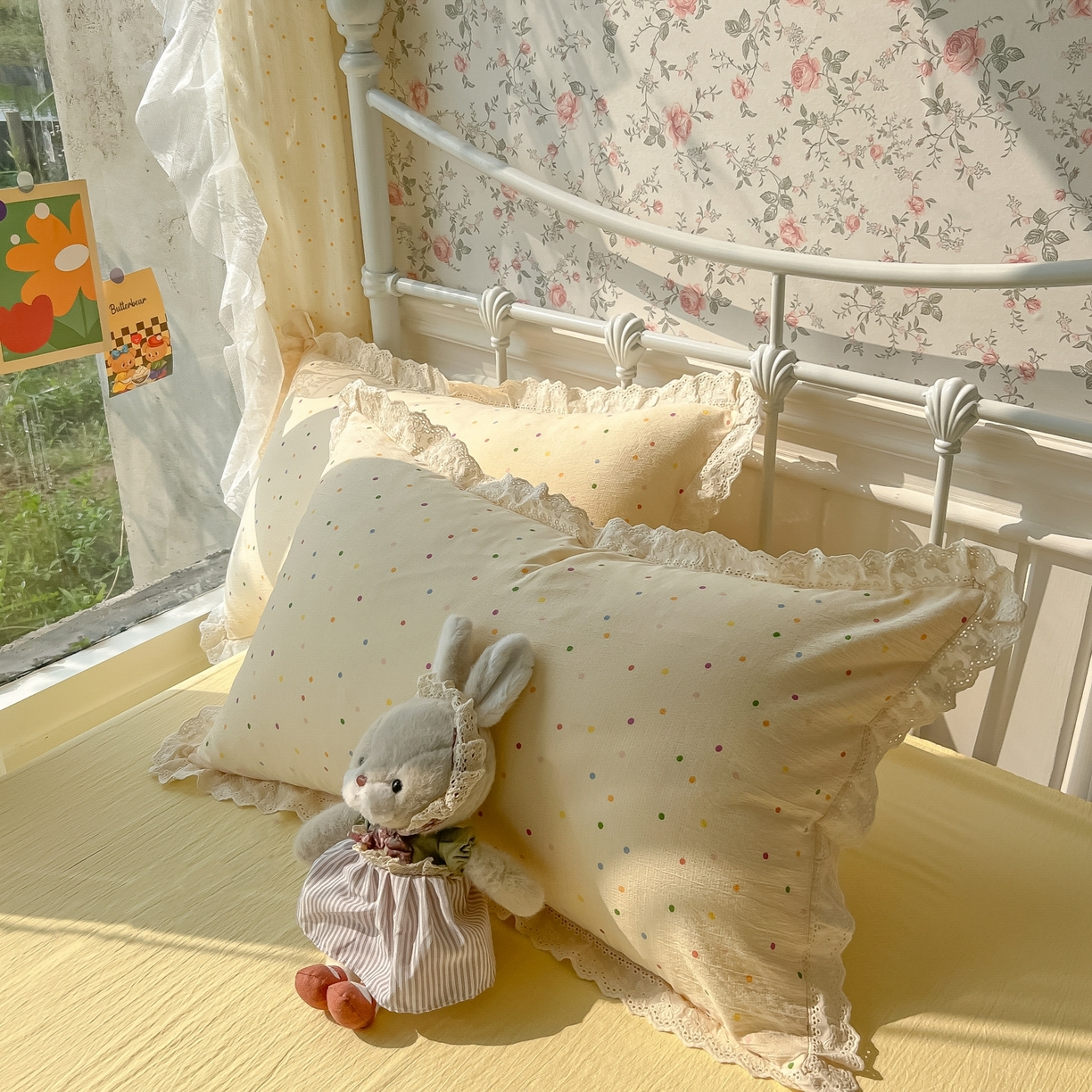 91家纺网 家纺一手货源 找家纺 韩巢家纺 2025新款蝴蝶花边直播热销款四件套开学季韩系学生宿舍床上三件套-（提供卖家秀） 波点世界【蝴蝶花边款】