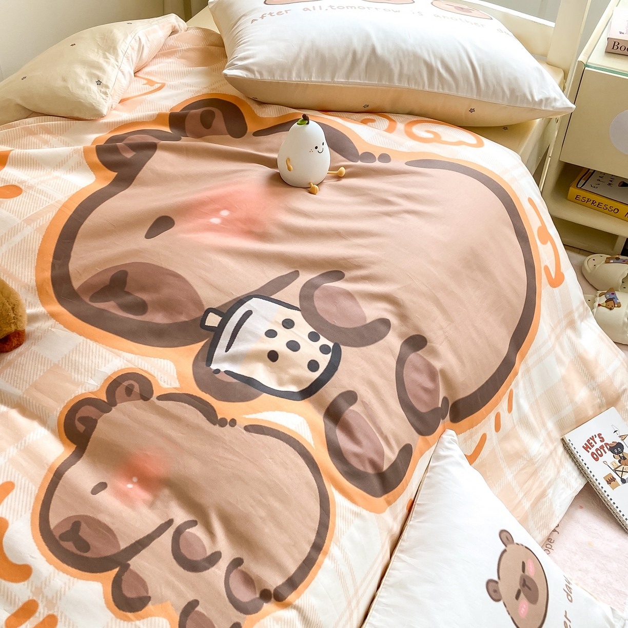 91家纺网 家纺一手货源 找家纺 博雅2025新款卡皮巴拉全棉学生宿舍套件三件套多件套 可爱卡皮巴拉