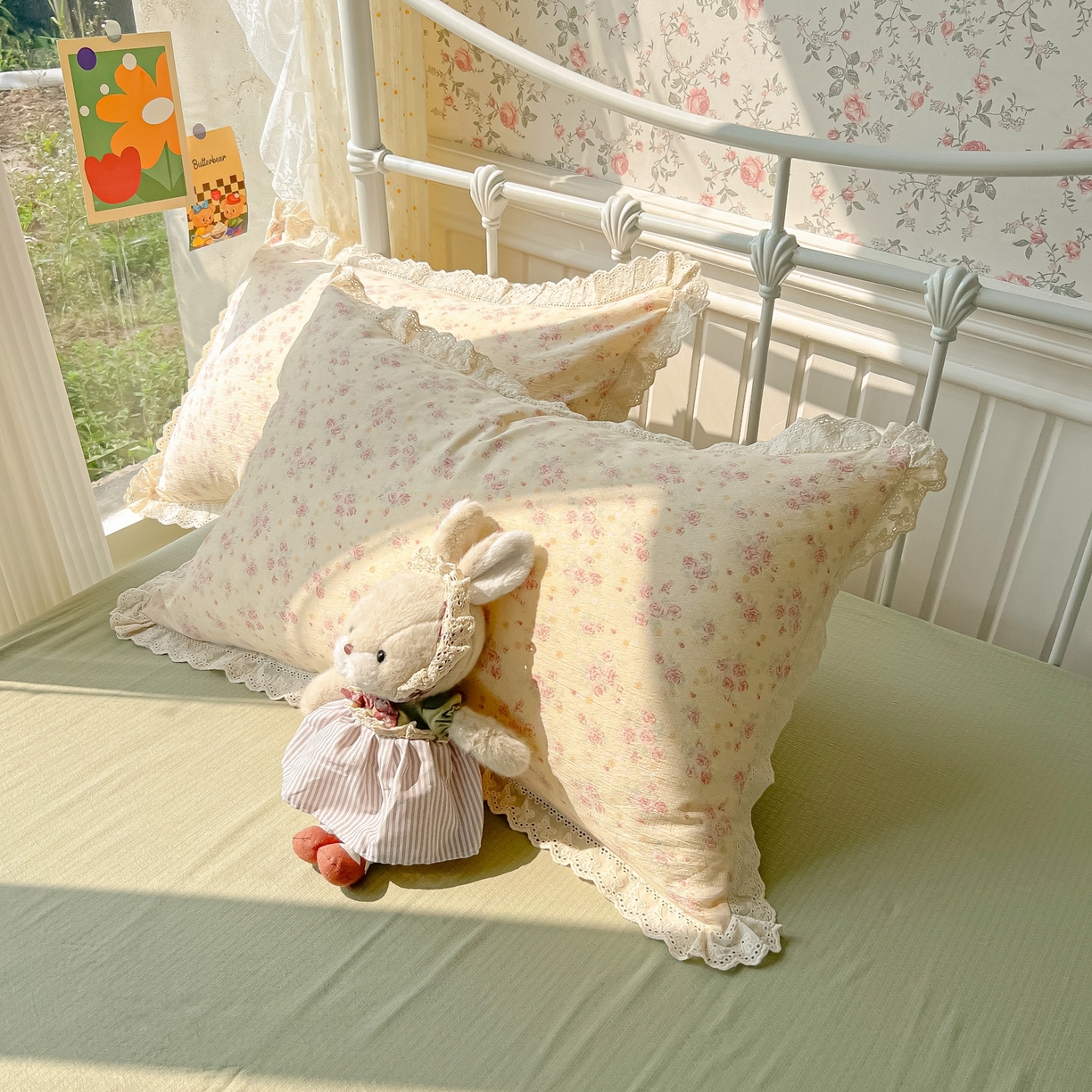 91家纺网 家纺一手货源 找家纺 韩巢家纺 2025新款蝴蝶花边直播热销款四件套开学季韩系学生宿舍床上三件套-（提供卖家秀） 川岛落日【蝴蝶花边款】