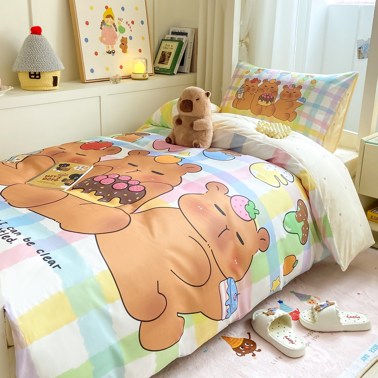 91家纺网 家纺一手货源 找家纺 博雅2025新款卡皮巴拉全棉学生宿舍套件三件套多件套 蛋糕卡皮巴拉