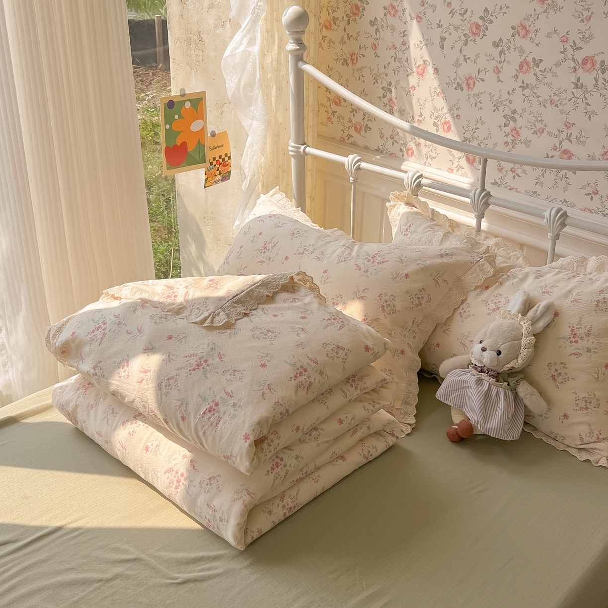 91家纺网 家纺一手货源 找家纺 韩巢家纺 2025新款蝴蝶花边直播热销款四件套开学季韩系学生宿舍床上三件套-（提供卖家秀） 奶昔甜糕-粉【蝴蝶花边款】