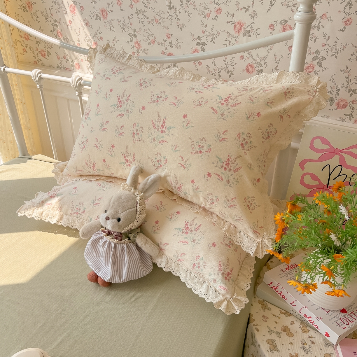 91家纺网 家纺一手货源 找家纺 韩巢家纺 2025新款蝴蝶花边直播热销款四件套开学季韩系学生宿舍床上三件套-（提供卖家秀） 奶昔甜糕-粉【蝴蝶花边款】