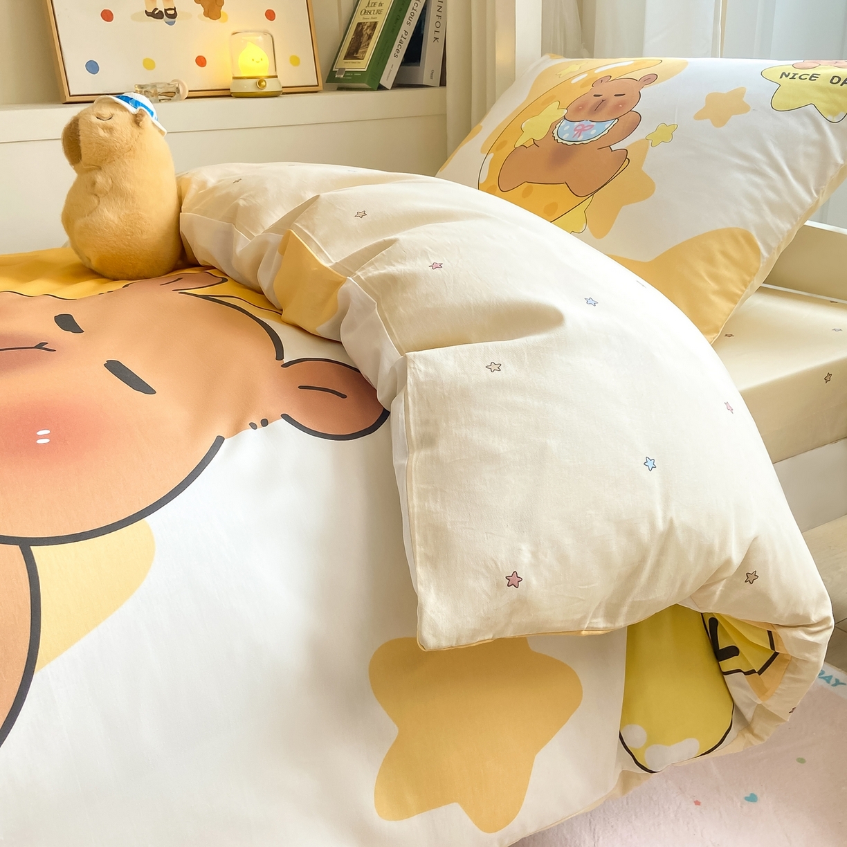 91家纺网 家纺一手货源 找家纺 博雅2025新款卡皮巴拉全棉学生宿舍套件三件套多件套 晚安卡皮巴拉