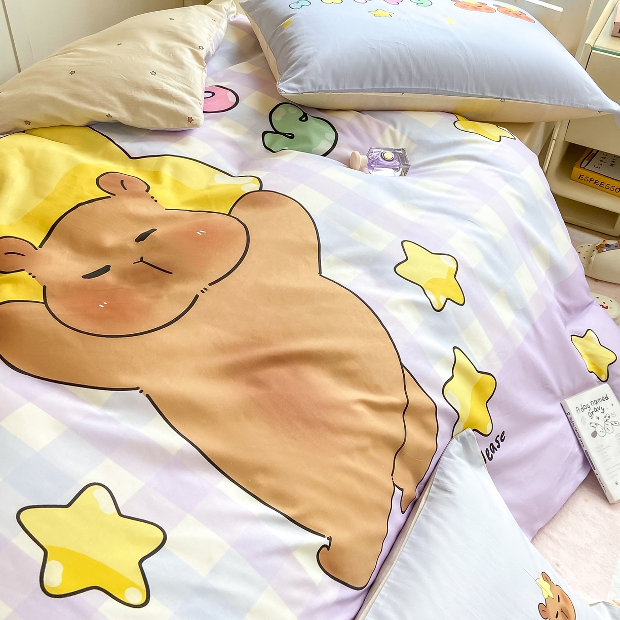 91家纺网 家纺一手货源 找家纺 博雅2025新款卡皮巴拉全棉学生宿舍套件三件套多件套 星星卡皮巴拉