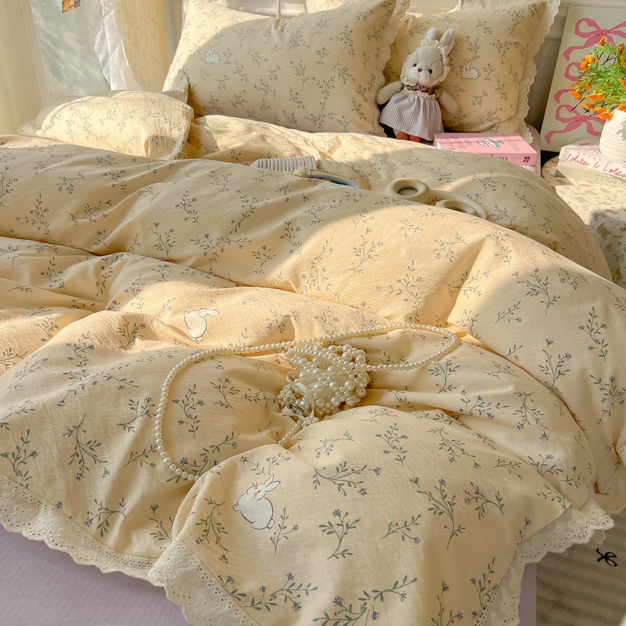 91家纺网 家纺一手货源 找家纺 韩巢家纺 2025新款蝴蝶花边直播热销款四件套开学季韩系学生宿舍床上三件套-（提供卖家秀） 森田野园【蝴蝶花边款】