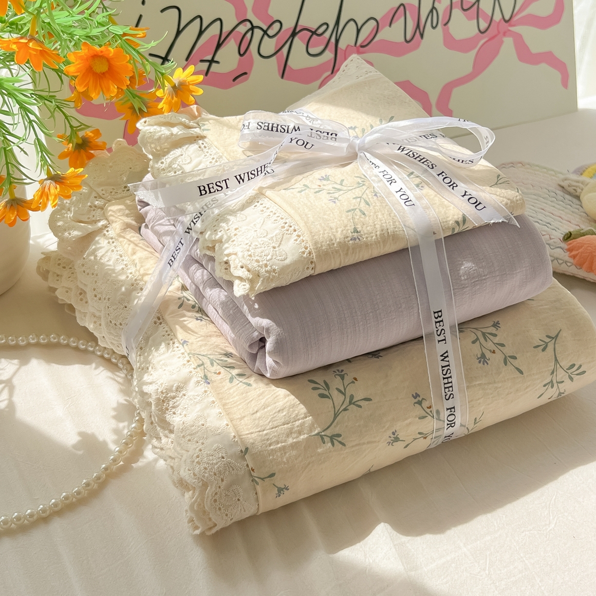 91家纺网 家纺一手货源 找家纺 韩巢家纺 2025新款蝴蝶花边直播热销款四件套开学季韩系学生宿舍床上三件套-（提供卖家秀） 森田野园【蝴蝶花边款】