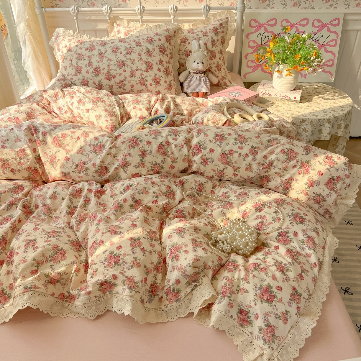 91家纺网 家纺一手货源 找家纺 韩巢家纺 2025新款蝴蝶花边直播热销款四件套开学季韩系学生宿舍床上三件套-（提供卖家秀） 星眠云野【蝴蝶花边款】