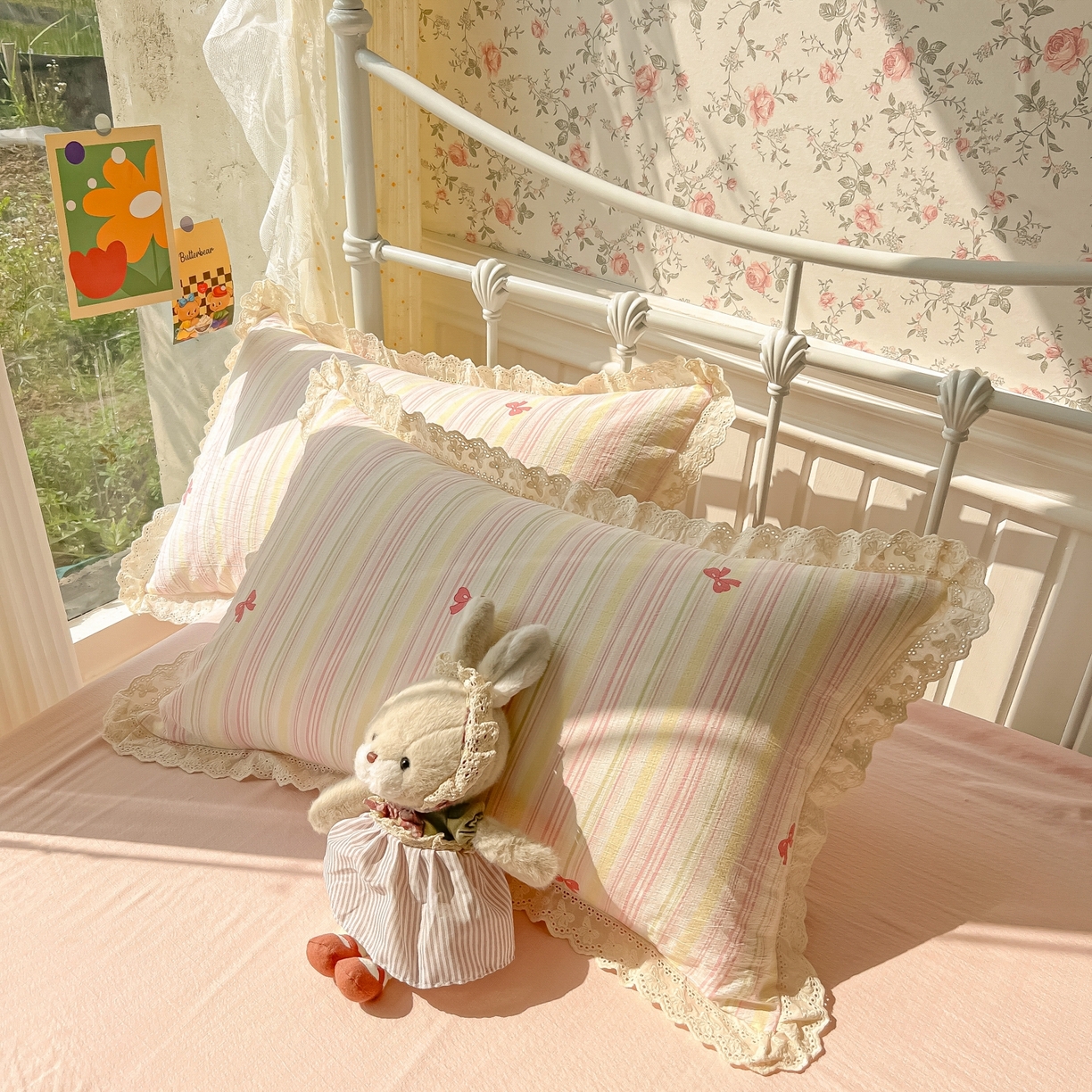 91家纺网 家纺一手货源 找家纺 韩巢家纺 2025新款蝴蝶花边直播热销款四件套开学季韩系学生宿舍床上三件套-（提供卖家秀） 遇见彩虹【蝴蝶花边款】