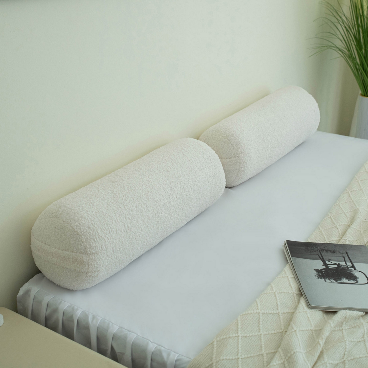 91家纺网 家纺一手货源 找家纺 美达人  2025新款泰迪绒靠背 白色